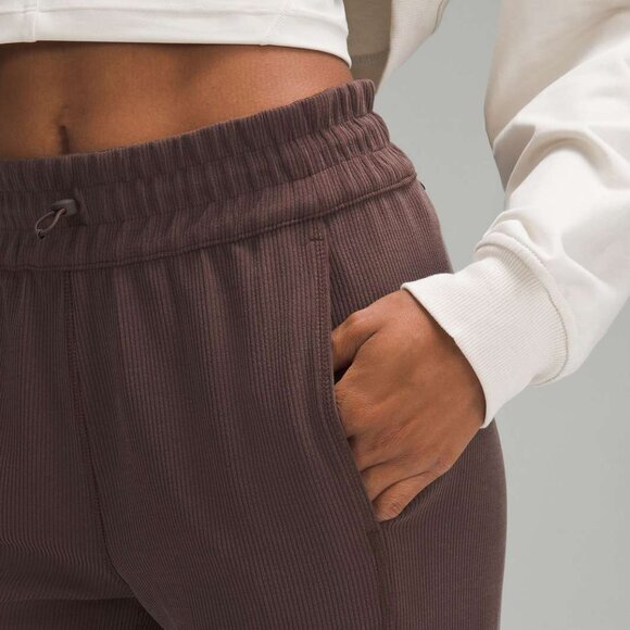 lululemon Espresso Ribbed Softstreme High-Rise Pant 32.5" size 4 - Picture 4 of 16